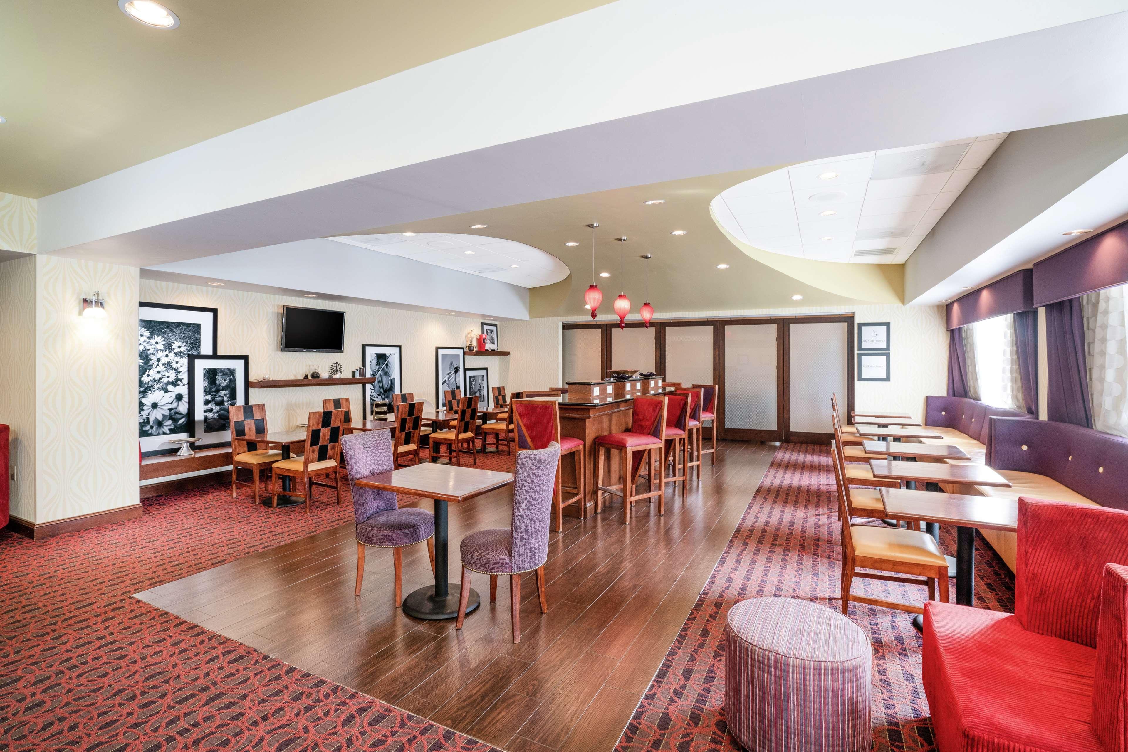 סנדסטון Hampton Inn Richmond - Airport מראה חיצוני תמונה