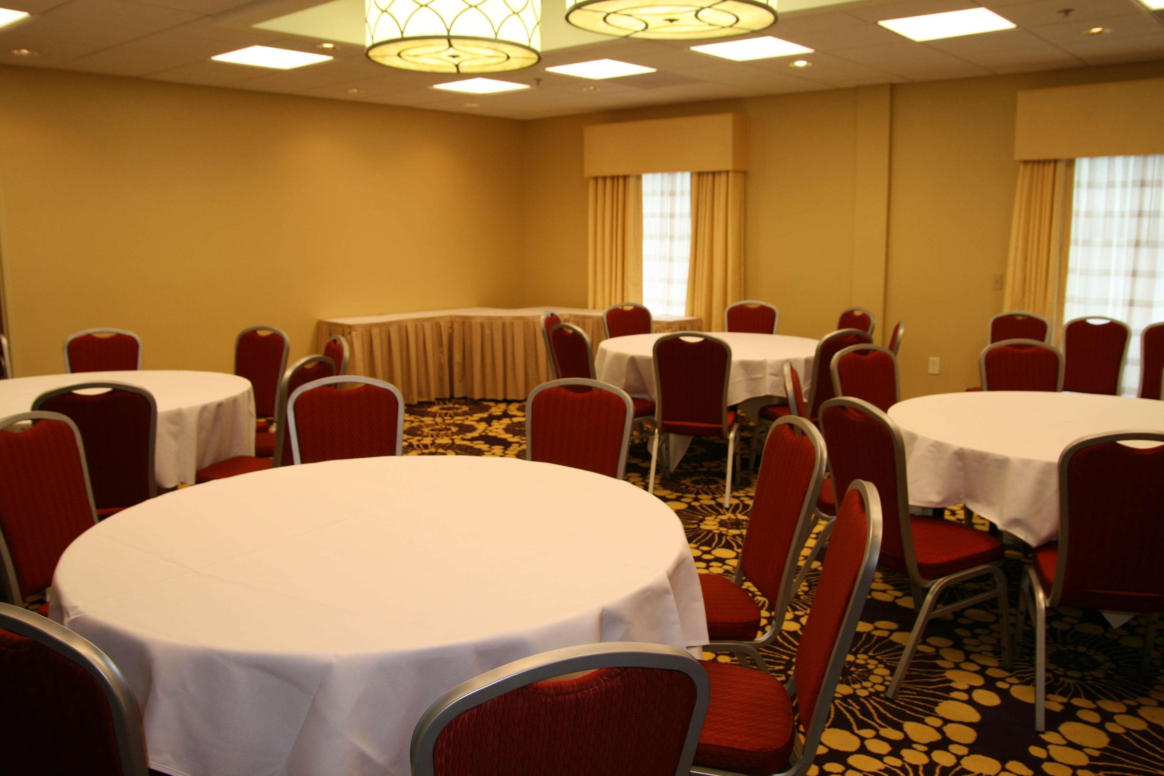 סנדסטון Hampton Inn Richmond - Airport מראה חיצוני תמונה