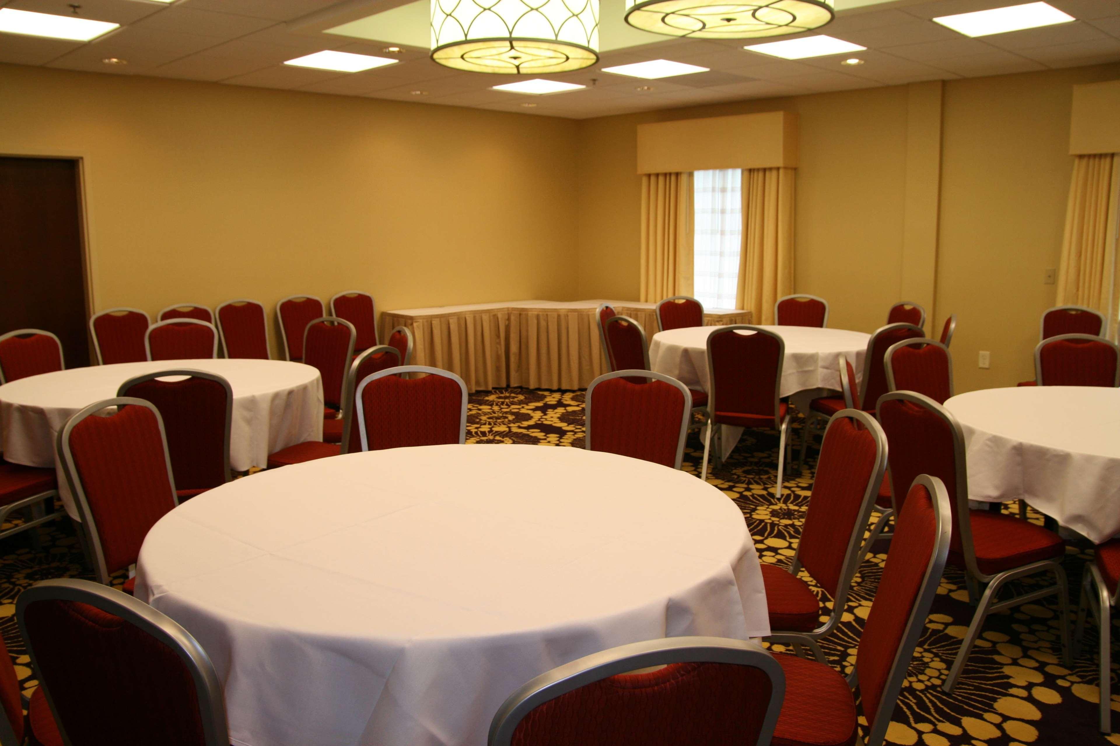 סנדסטון Hampton Inn Richmond - Airport מראה חיצוני תמונה