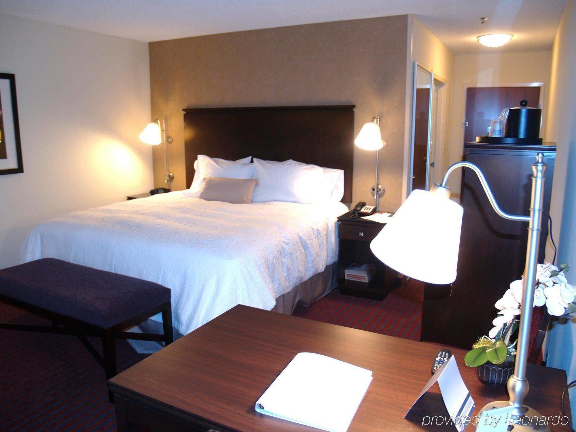 סנדסטון Hampton Inn Richmond - Airport חדר תמונה