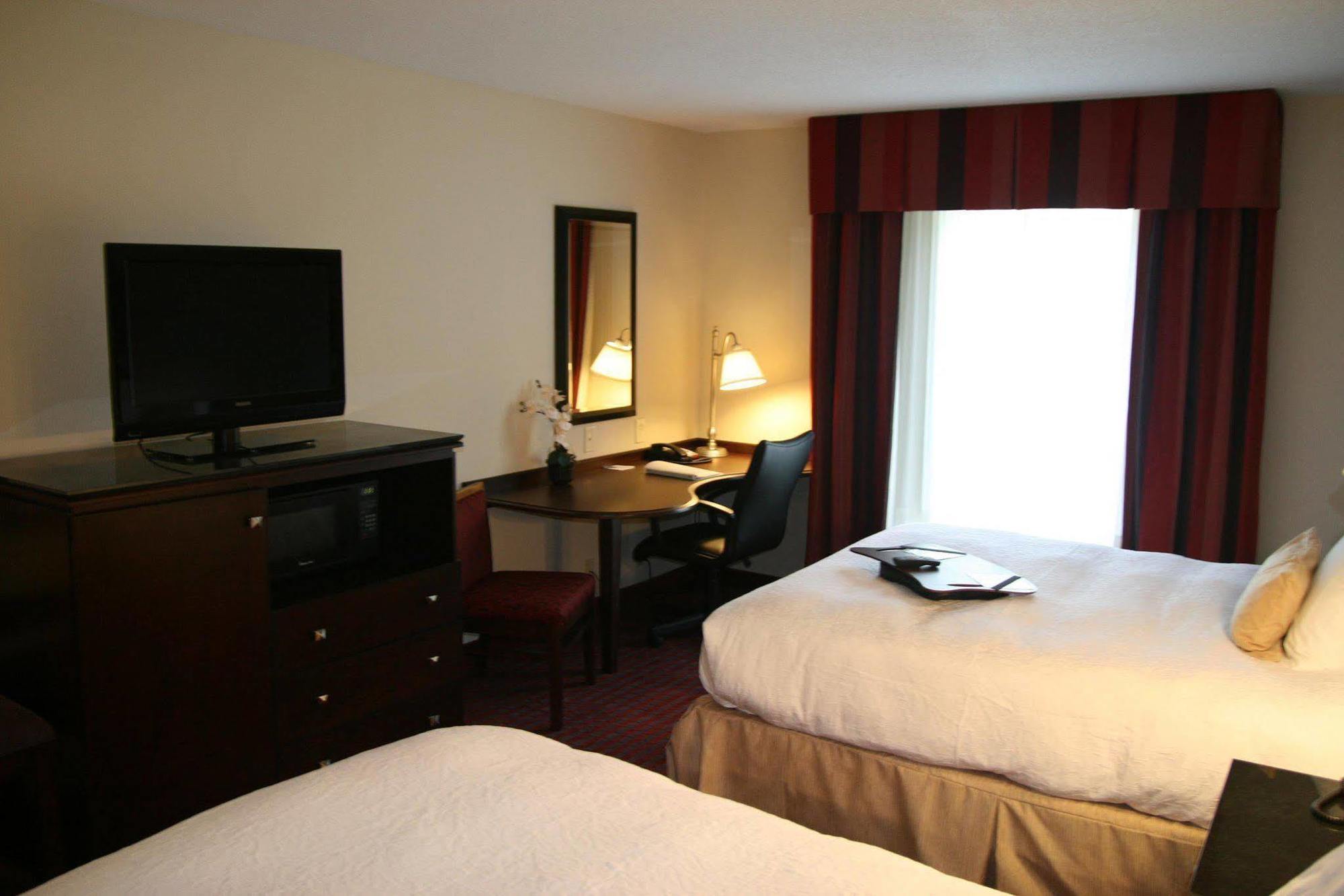 סנדסטון Hampton Inn Richmond - Airport חדר תמונה